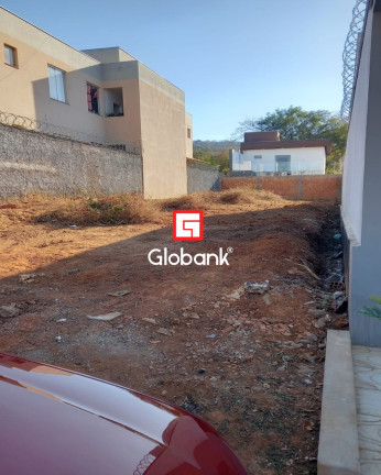 Imagem Terreno à Venda, 240 m² em Vila Nova - Montes Claros Imagem Terreno à Venda, 240 m² em Vila Nova - Montes Claros