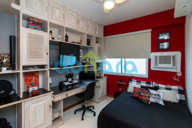 Imagem Apartamento com 4 Quartos à Venda, 230 m² em Copacabana - Rio De Janeiro Imagem Apartamento com 4 Quartos à Venda, 230 m² em Copacabana - Rio De Janeiro