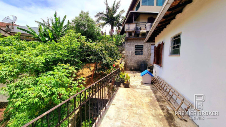 Imagem Casa com 4 Quartos à Venda, 167 m² em Fazendinha - Teresópolis