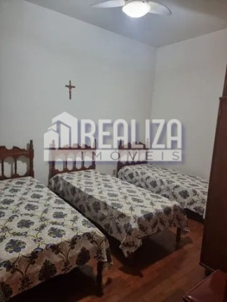 Imagem Casa com 3 Quartos à Venda, 240 m² em Fabrício - Uberaba Imagem Casa com 3 Quartos à Venda, 240 m² em Fabrício - Uberaba