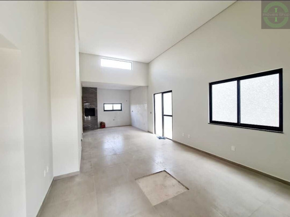 Imagem Casa com 3 Quartos à Venda,  em Uvaranas - Ponta Grossa