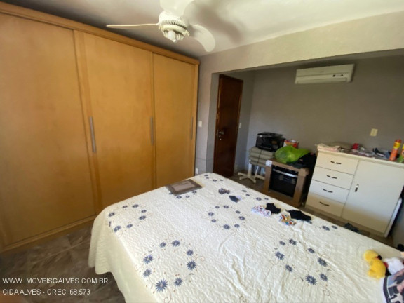 Imagem Sobrado com 2 Quartos à Venda,  em Saracuruna - Duque De Caxias