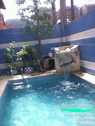 Imagem Casa com 3 Quartos à Venda, 310 m² em Centro - Mongaguá