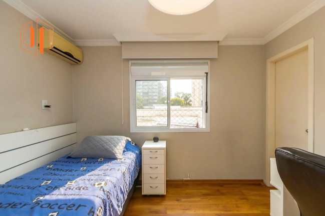 Imagem Casa com 5 Quartos à Venda, 370 m² em Ahú - Curitiba