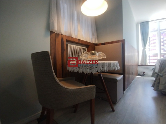 Imagem Apartamento com 1 Quarto à Venda, 47 m² em Centro - Florianópolis