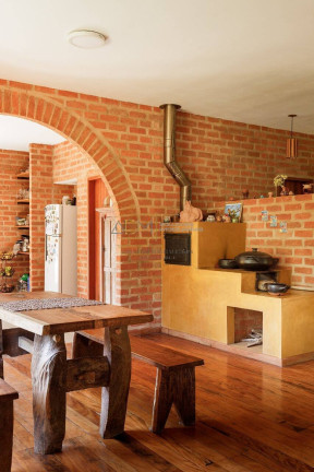 Imagem Casa com 4 Quartos à Venda, 5 m² em Demétria - Botucatu