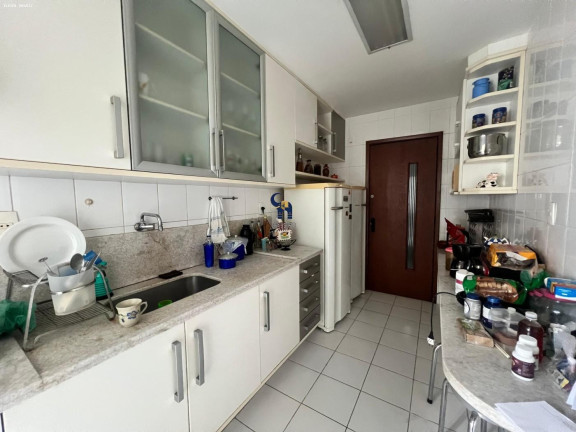 Imagem Apartamento com 3 Quartos à Venda, 104 m² em Candeal - Salvador