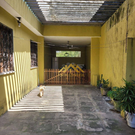 Imagem Imóvel com 5 Quartos à Venda, 240 m² em Parangaba - Fortaleza Imagem Imóvel com 5 Quartos à Venda, 240 m² em Parangaba - Fortaleza