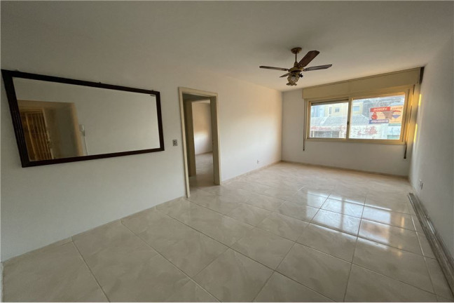 Imagem Imóvel com 1 Quarto à Venda,  em Petrópolis - Porto Alegre