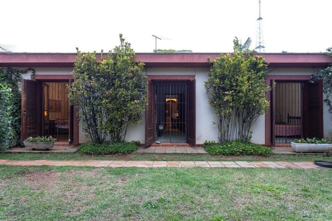 Casa com 3 Quartos à Venda, 455 m² em Alto De Pinheiros - São Paulo