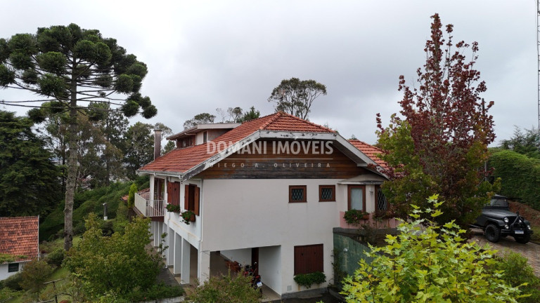 Imagem Casa com 5 Quartos à Venda, 165 m² em Região Do Vale Encantado - Campos Do Jordão Imagem Casa com 5 Quartos à Venda, 165 m² em Região Do Vale Encantado - Campos Do Jordão