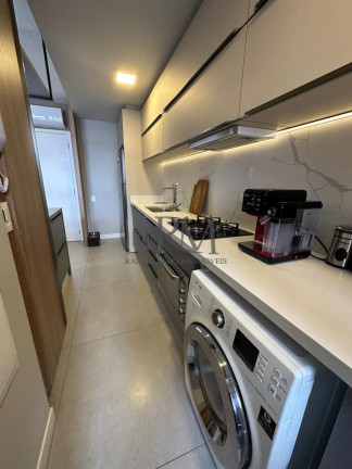 Apartamento com 2 Quartos à Venda, 68 m² em Balneário - Florianópolis