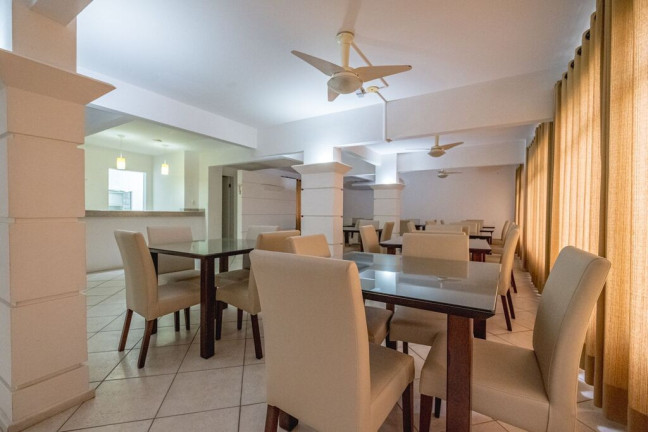 Imagem Apartamento com 2 Quartos à Venda, 74 m² em Centro - Florianópolis