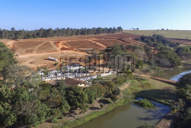 Imagem Terreno à Venda, 300 m² em Bom Retiro - Bragança Paulista Imagem Terreno à Venda, 300 m² em Bom Retiro - Bragança Paulista