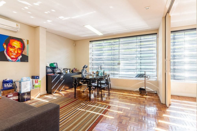Imagem Casa com 5 Quartos à Venda, 398 m² em Pacaembu - São Paulo Imagem Casa com 5 Quartos à Venda, 398 m² em Pacaembu - São Paulo