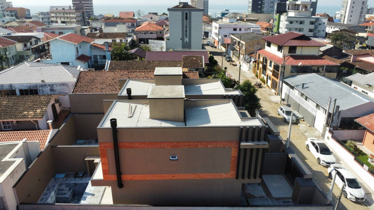 Imagem Sobrado com 3 Quartos à Venda, 130 m² em Centro - Barra Velha