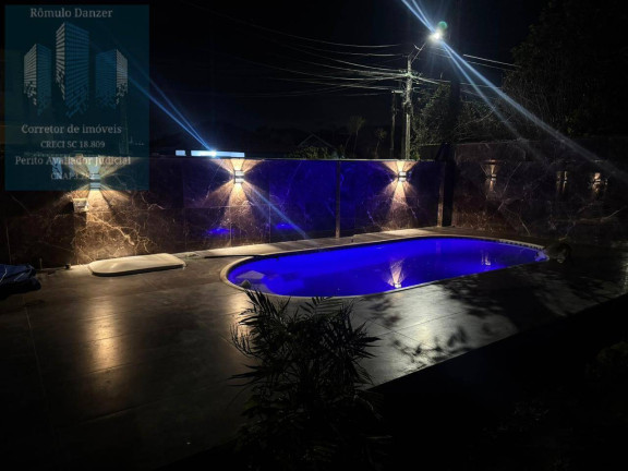 Imagem Casa com 2 Quartos à Venda, 268 m² em São João Do Rio Vermelho - Florianópolis Imagem Casa com 2 Quartos à Venda, 268 m² em São João Do Rio Vermelho - Florianópolis