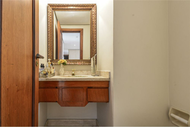 Imagem Apartamento com 3 Quartos à Venda, 193 m² em Moema - São Paulo
