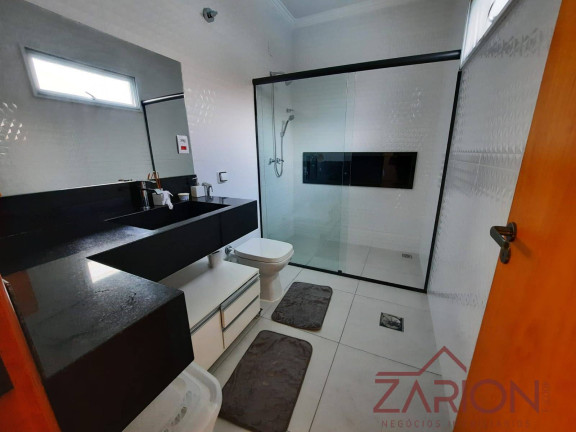 Imagem Casa com 4 Quartos à Venda, 166 m² em Centro - Taubaté Imagem Casa com 4 Quartos à Venda, 166 m² em Centro - Taubaté