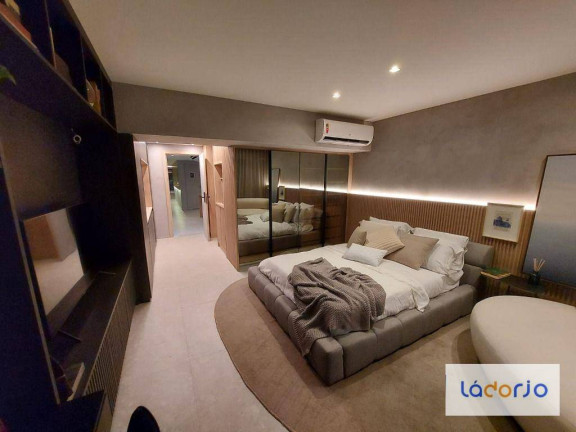 Imagem Apartamento com 1 Quarto à Venda, 82 m² em Ipanema - Rio De Janeiro Imagem Apartamento com 1 Quarto à Venda, 82 m² em Ipanema - Rio De Janeiro