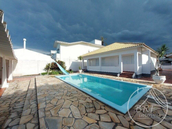 Imagem Casa com 3 Quartos à Venda, 261 m² em Balneário - Florianópolis Imagem Casa com 3 Quartos à Venda, 261 m² em Balneário - Florianópolis