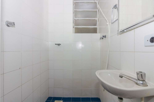 Imagem Imóvel com 3 Quartos à Venda, em Menino Deus - Porto Alegre Imagem Imóvel com 3 Quartos à Venda, em Menino Deus - Porto Alegre
