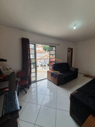 Imagem Sobrado com 3 Quartos à Venda, 218 m² em água Fria - São Paulo