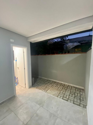 Imagem Casa com 2 Quartos à Venda, 116 m² em Marapé - Santos