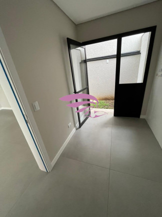 Imagem Casa com 3 Quartos à Venda, 255 m² em Mossunguê - Curitiba Imagem Casa com 3 Quartos à Venda, 255 m² em Mossunguê - Curitiba