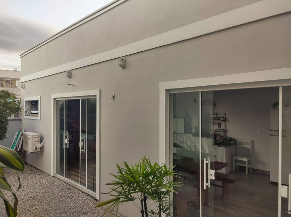 Imagem Casa com 3 Quartos à Venda, 420 m² em Centro - Tijucas Imagem Casa com 3 Quartos à Venda, 420 m² em Centro - Tijucas