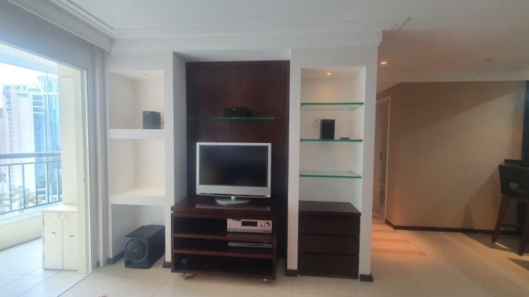 Imagem Apartamento com 2 Quartos à Venda, 72 m² em Moema - São Paulo