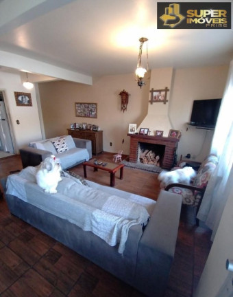 Imagem Casa com 4 Quartos à Venda, 202 m² em Centro - Pelotas Imagem Casa com 4 Quartos à Venda, 202 m² em Centro - Pelotas