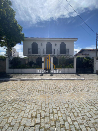 Imagem Casa com 5 Quartos à Venda, em Centro - Campos Dos Goytacazes Imagem Casa com 5 Quartos à Venda, em Centro - Campos Dos Goytacazes