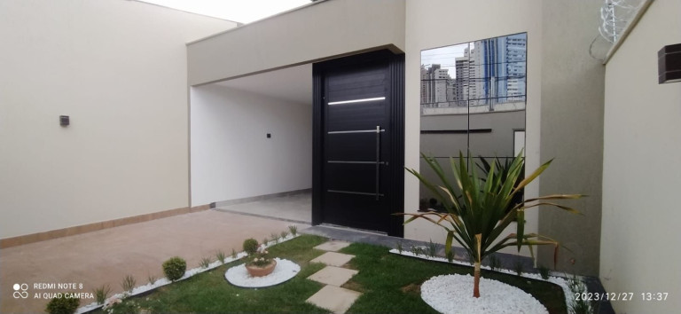 Imagem Casa com 3 Quartos à Venda, 131 m² em água Branca - Goiânia Imagem Casa com 3 Quartos à Venda, 131 m² em água Branca - Goiânia
