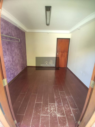Imagem Casa com 3 Quartos à Venda, 196 m² em Vila Santista - Atibaia Imagem Casa com 3 Quartos à Venda, 196 m² em Vila Santista - Atibaia