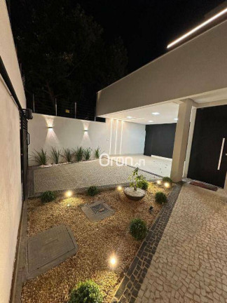 Casa com 3 Quartos à Venda, 122 m² em Jardim Mirabel - Goiânia
