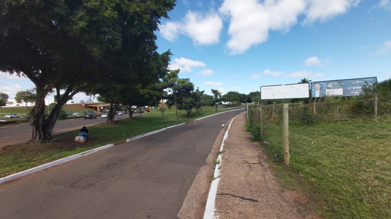 Imagem Terreno à Venda, 1.243 m² em Amambaí - Campo Grande Imagem Terreno à Venda, 1.243 m² em Amambaí - Campo Grande