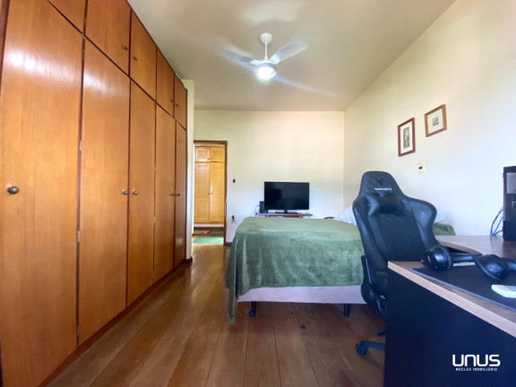 Imagem Casa com 5 Quartos à Venda, em Trindade - Florianópolis Imagem Casa com 5 Quartos à Venda, em Trindade - Florianópolis
