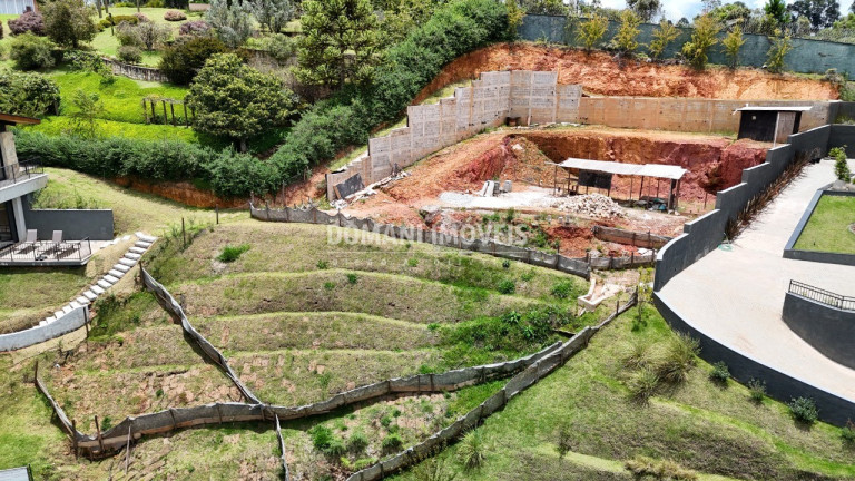 Imagem Terreno à Venda, 1.010 m² em Região Do Alto Do Capivari - Campos Do Jordão Imagem Terreno à Venda, 1.010 m² em Região Do Alto Do Capivari - Campos Do Jordão