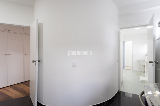 Imagem Apartamento com 3 Quartos à Venda, 126 m² em Jardim Europa - São Paulo Imagem Apartamento com 3 Quartos à Venda, 126 m² em Jardim Europa - São Paulo