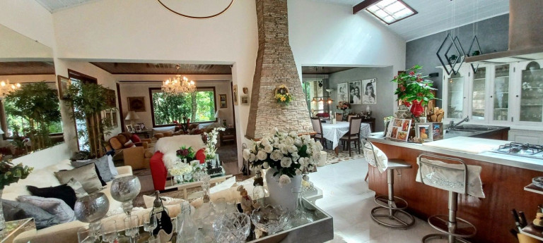 Imagem Casa com 4 Quartos à Venda, 550 m² em Golfe - Teresópolis Imagem Casa com 4 Quartos à Venda, 550 m² em Golfe - Teresópolis