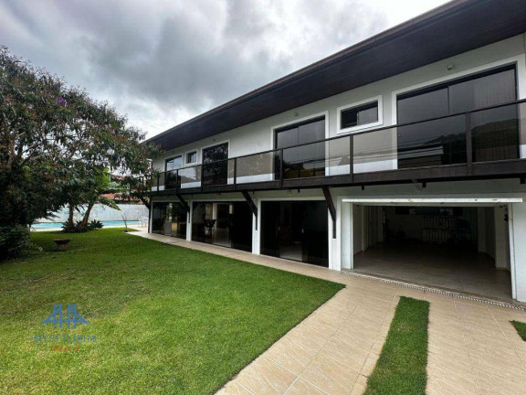 Casa com 5 Quartos à Venda, 329 m² em Itacorubi - Florianópolis