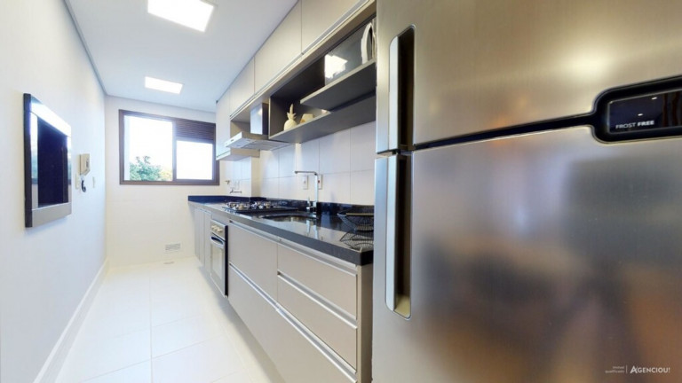 Imagem Imóvel com 3 Quartos à Venda, 76 m² em Camaquã - Porto Alegre Imagem Imóvel com 3 Quartos à Venda, 76 m² em Camaquã - Porto Alegre