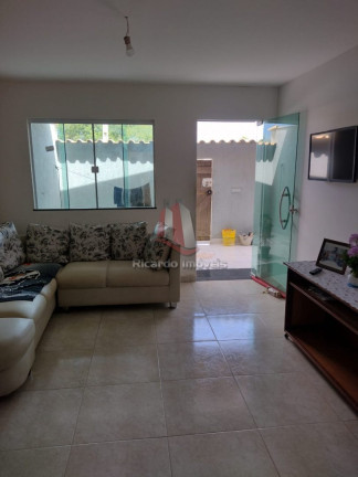 Imagem Casa de Condomínio com 2 Quartos à Venda, 80 m² em Cabo Frio