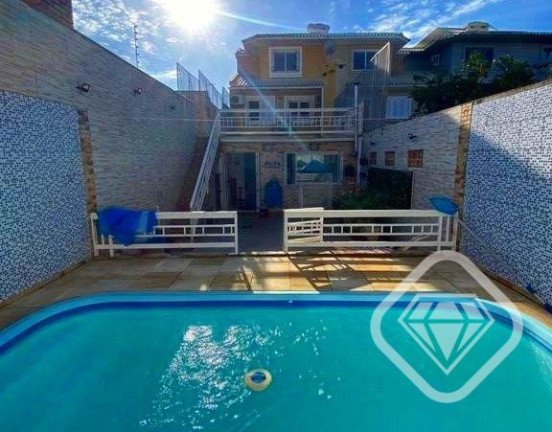 Casa com 4 Quartos à Venda, 265 m² em Ipanema - Porto Alegre