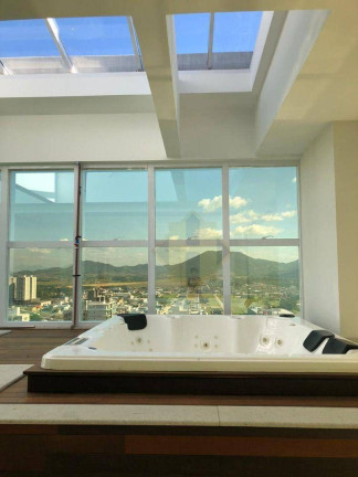 Imagem Cobertura com 5 Quartos à Venda, 417 m² em Meia Praia - Itapema
