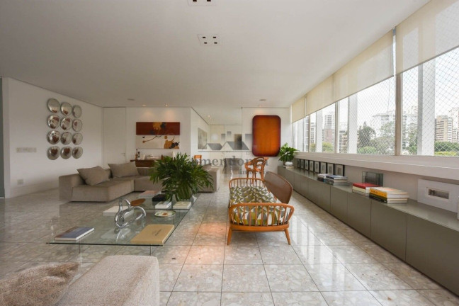 Apartamento com 4 Quartos à Venda ou Locação, 424 m² em Higienópolis - São Paulo