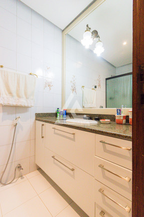 Imagem Apartamento com 3 Quartos à Venda, 121 m² em Tijuca - Rio De Janeiro Imagem Apartamento com 3 Quartos à Venda, 121 m² em Tijuca - Rio De Janeiro