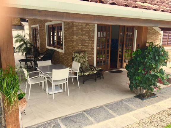 Imagem Casa com 4 Quartos à Venda, 270 m² em Tenório - Ubatuba Imagem Casa com 4 Quartos à Venda, 270 m² em Tenório - Ubatuba