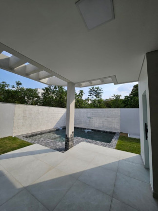 Imagem Casa com 3 Quartos à Venda, 250 m² em Ponta Negra - Manaus